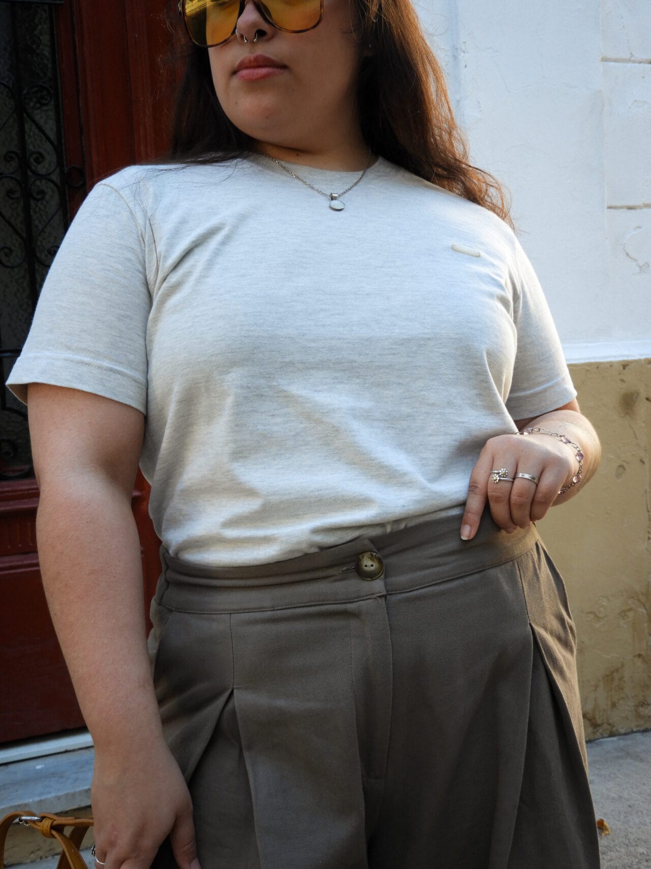 remera regular gris melange