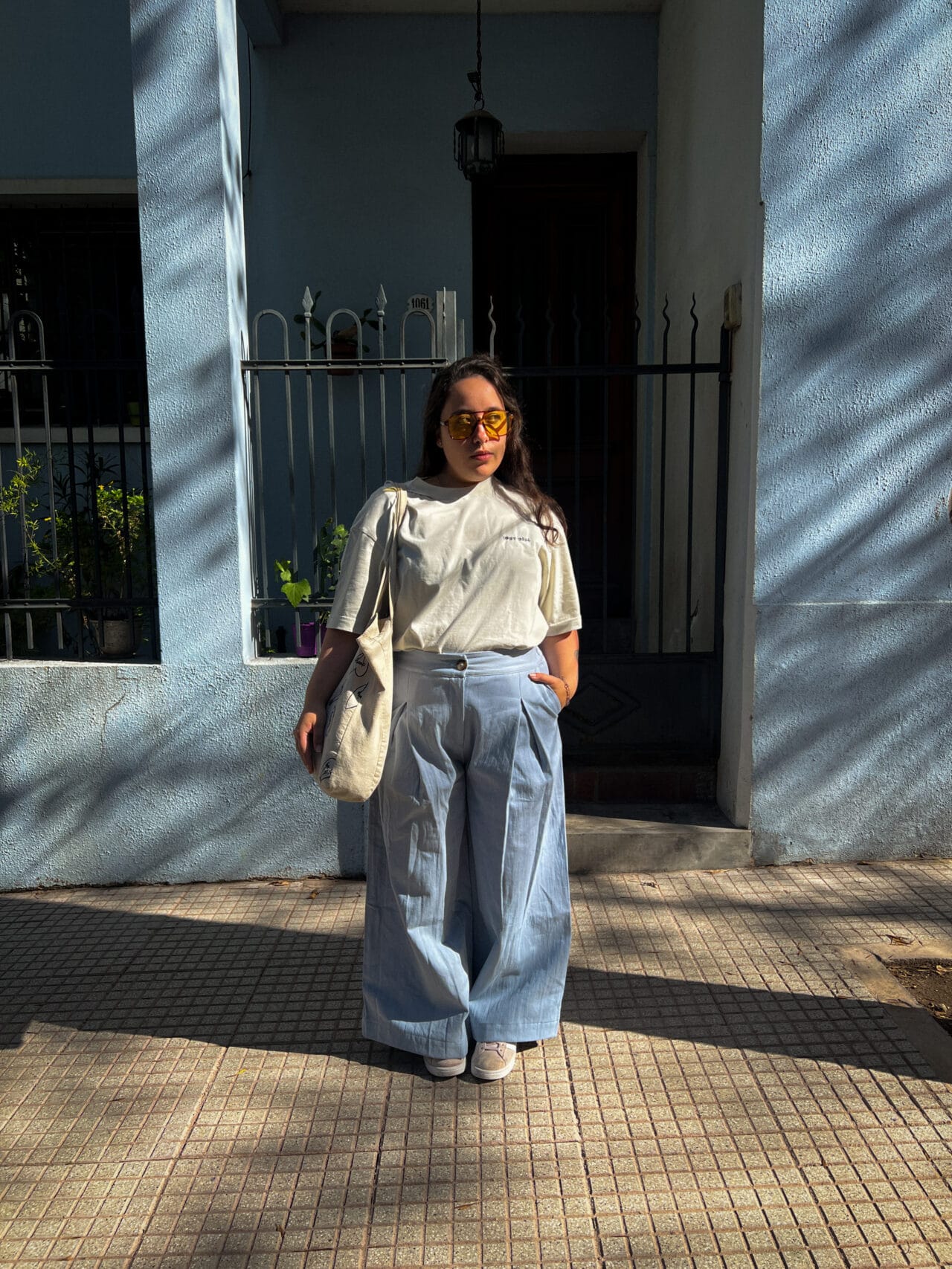 remera oversize off white
